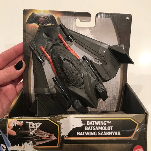 💚 2 for $20 💚 Batman Versus Superman Sky Shooter Batwing - Picture 6 of 9